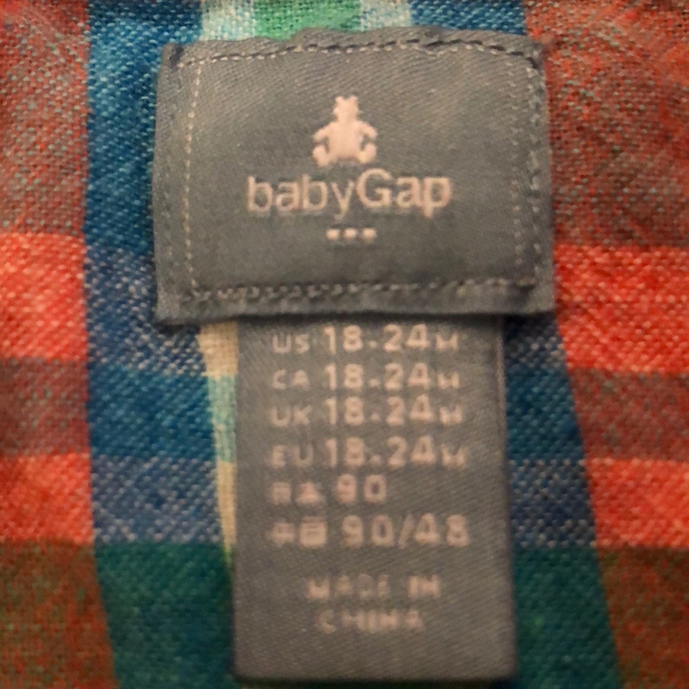 Baby gap button down - Picture 2 of 3